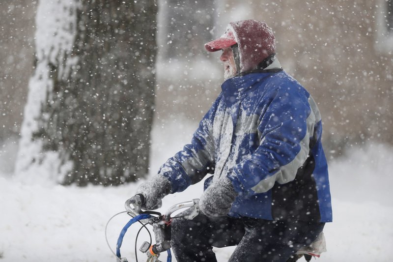 Συνεχίζεται το πολικό ψύχος στις ΗΠΑ -Πάγωσαν μέχρι και τα συντριβάνια [εικόνες] | iefimerida.gr 2