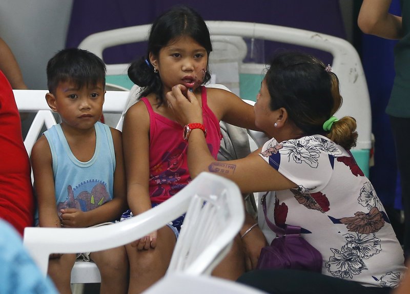 Φιλιππίνες: 191 τραυματίες από βεγγαλικά στις εορταστικές εκδηλώσεις [εικόνες] | iefimerida.gr 4