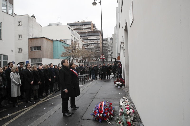 Τρία χρόνια από την επίθεση στο Charlie Hebdo -Η Γαλλία θυμάται | iefimerida.gr 5