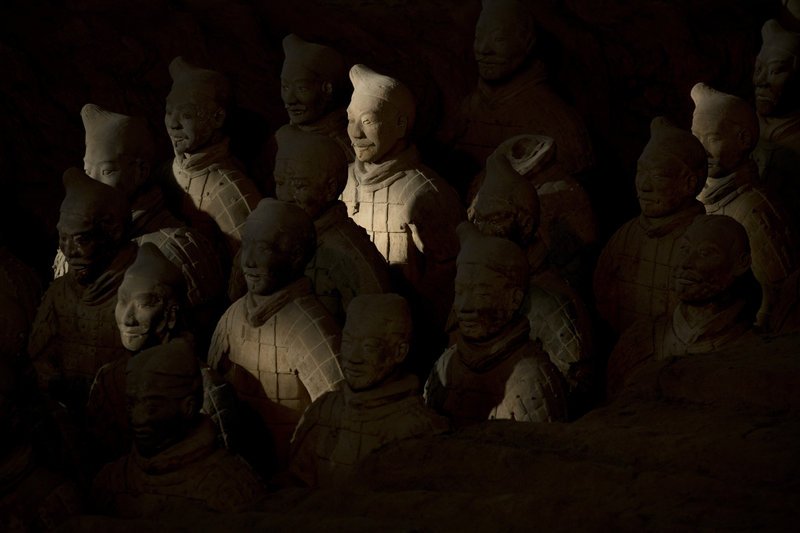 Ο Μακρόν στην Κίνα για μπίζνες και στρατηγική συνεργασία -Το δώρο στον ομόλογό του [εικόνες]  | iefimerida.gr 0