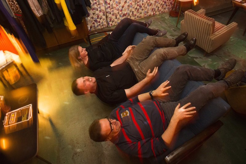 Στη Γερμανία έφτιαξαν κλαμπ για όσους μισούν το γυμναστήριο -Μπύρες, άραγμα και ασκήσεις σε πολυθρόνες [εικόνες] | iefimerida.gr 1