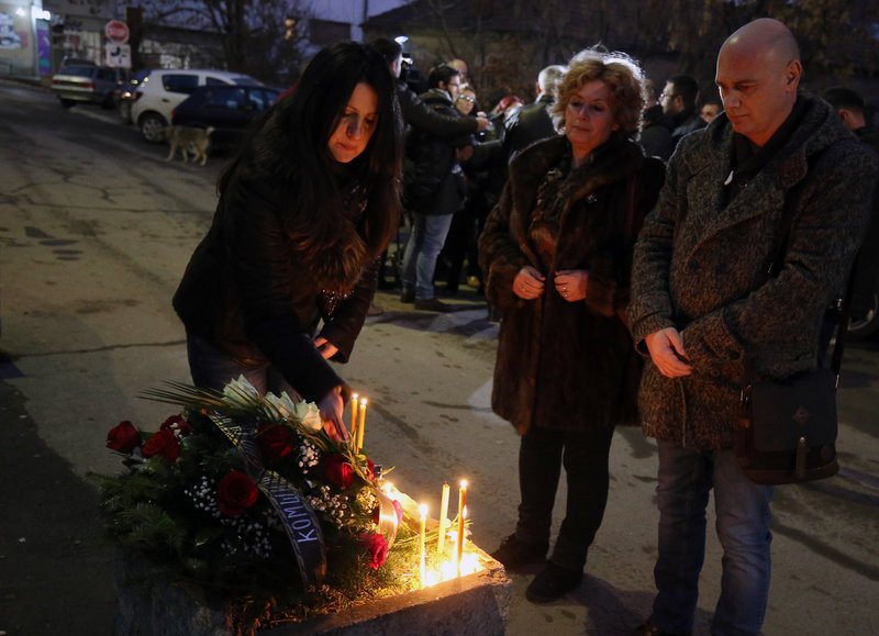 Φόβοι για αναζωπύρωση των εντάσεων στο Κόσοβο μετά τη δολοφονία του Ολιβερ Ιβάνοβιτς | iefimerida.gr 3