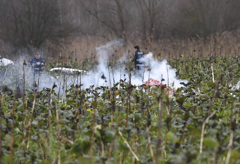 Γερμανία: Συγκρούστηκε αεροπλάνο με ελικόπτερο στον αέρα -4 νεκροί [εικόνες & βίντεο] | iefimerida.gr 1