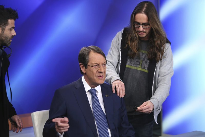 Με το Κυπριακό άρχισε το κρίσιμο debate Αναστασιάδη-Μαλά [εικόνες] | iefimerida.gr 1