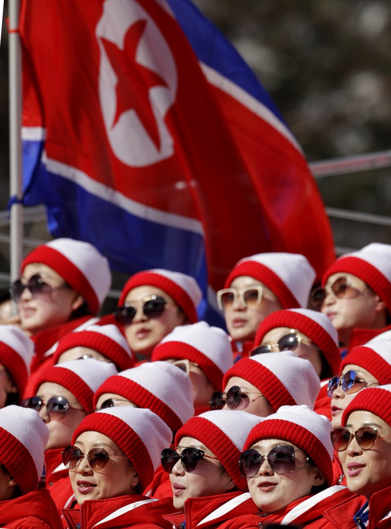 Οι τσιρλίντερ της Β. Κορέας στους Ολυμπιακούς είναι «σκλάβες του σεξ» του Κιμ! | iefimerida.gr 4