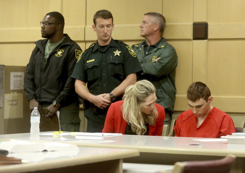 Φλόριντα: Ξανά στο δικαστήριο ο 19χρονος μακελάρης -Χωρίς ίχνος συναισθήματος [εικόνες] | iefimerida.gr 5