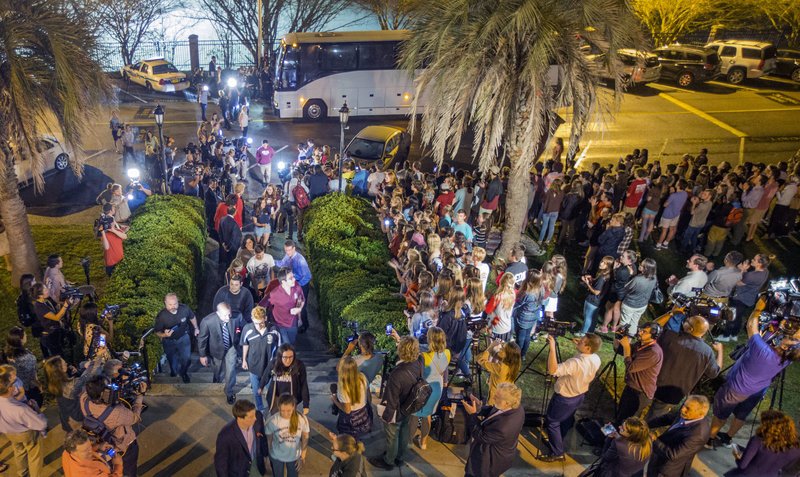 Φλόριντα: Μαθητές-επιζώντες από το μακελειό διαδήλωσαν κατά της οπλοκατοχής [εικόνες] | iefimerida.gr 6