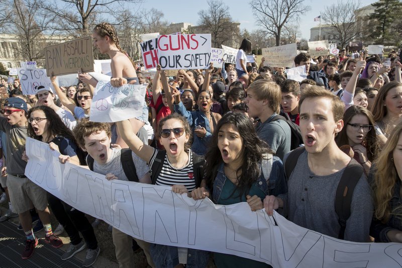 Φλόριντα: Μαθητές-επιζώντες από το μακελειό διαδήλωσαν κατά της οπλοκατοχής [εικόνες] | iefimerida.gr 0