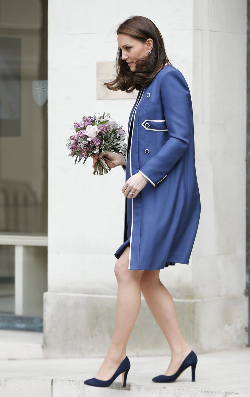 Το τατουάζ στο χέρι που πάλεψε πολύ για να σβήσει η Κέιτ Μίντλετον -Φαίνεται ακόμη [εικόνες] | iefimerida.gr 4