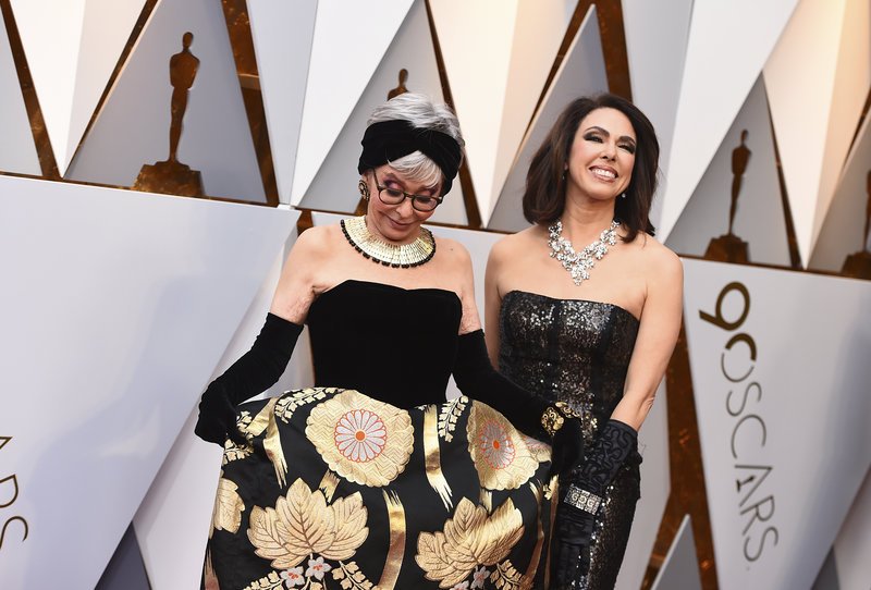 Οσκαρ 2018: Σταρ πήγε στα Οσκαρ με το ίδιο φόρεμα που είχε βάλει 56 χρόνια πριν [εικόνες] | iefimerida.gr 6