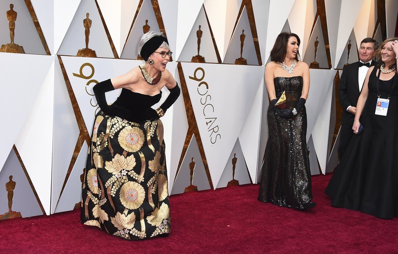 Οσκαρ 2018: Σταρ πήγε στα Οσκαρ με το ίδιο φόρεμα που είχε βάλει 56 χρόνια πριν [εικόνες] | iefimerida.gr 7