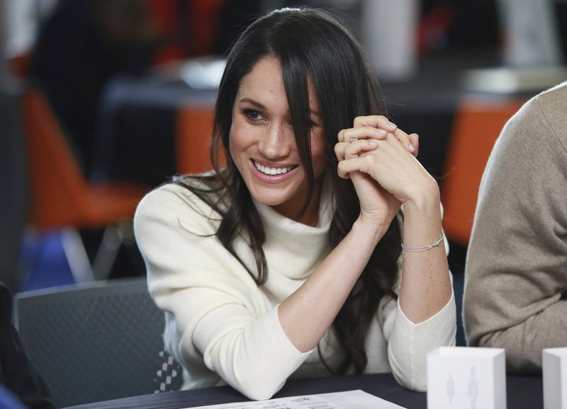 Η Μέγκαν Μαρκλ βαπτίστηκε, αυτός είναι ο σταυρός που φορά [εικόνες] | iefimerida.gr 2