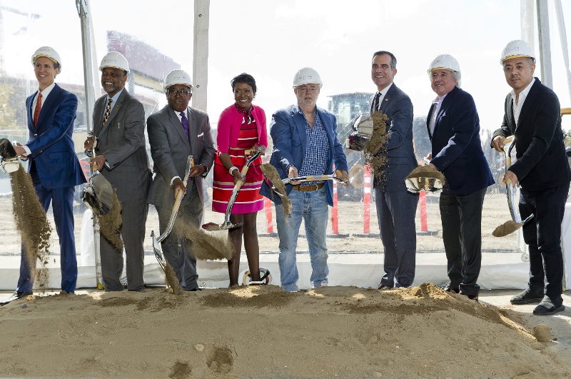 Το διαστημικό μουσείο του Star Wars [εικόνες] | iefimerida.gr 0