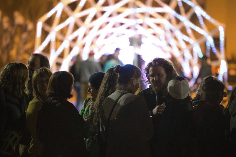 «Ξαναχτύπησαν» οι Pussy Riot: Τραγούδησαν κατά του Τραμπ στις ΗΠΑ [εικόνες]  | iefimerida.gr 2