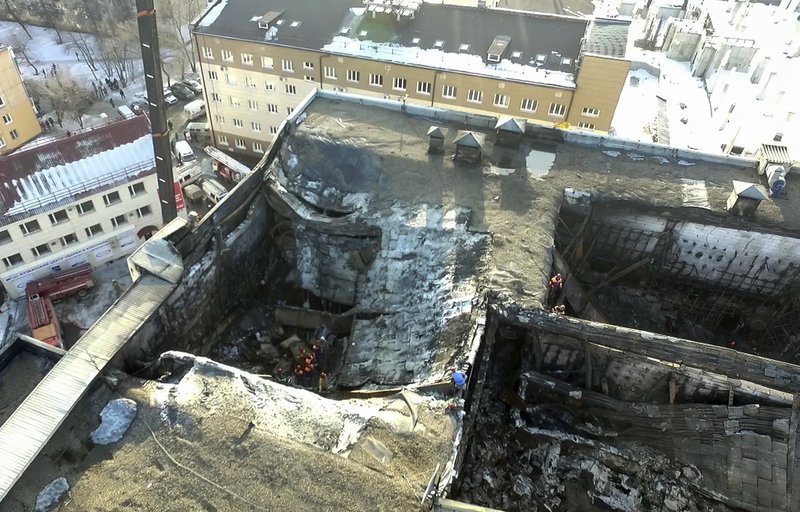 Οργή στη Ρωσία για τη φωτιά στο εμπορικό με τους 64 νεκρούς -Ζητούν παραίτηση Πούτιν [εικόνες & βίντεο] | iefimerida.gr 6