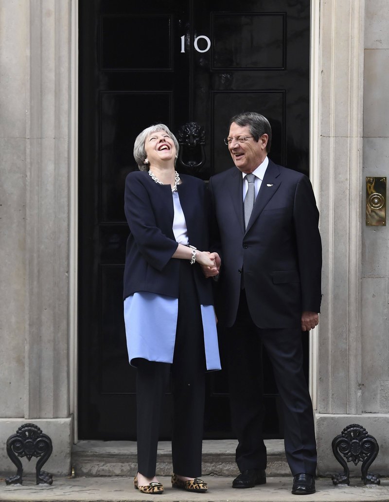 Με τη Μέι συναντήθηκε ο Νίκος Αναστασιάδης -Συζήτησαν για το Κυπριακό [εικόνες] | iefimerida.gr 0