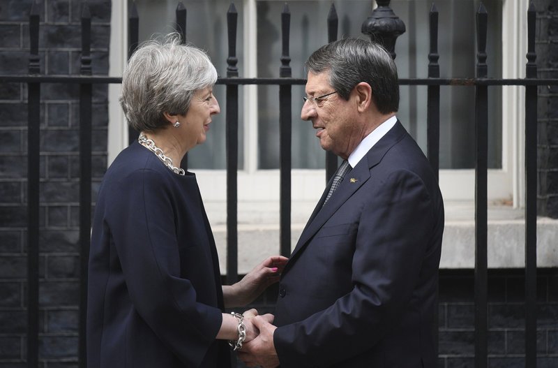 Ο Νίκος Αναστασιάδης με την Βρετανίδα πρωθυπουργό