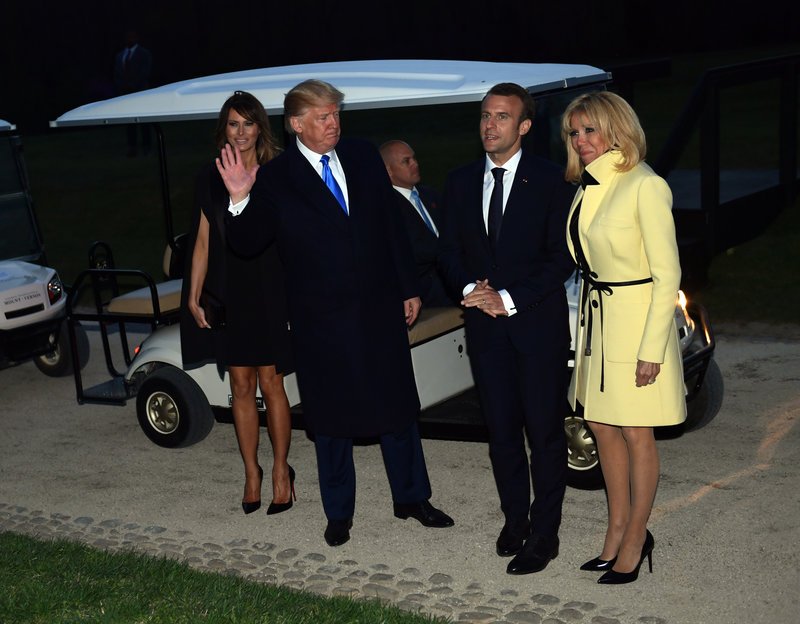 Μελάνια Τραμπ και Μπριζίτ Μακρόν έκαναν διαγωνισμό ποια θα βάλει το πιο... μίνι φόρεμα [εικόνες] | iefimerida.gr 20