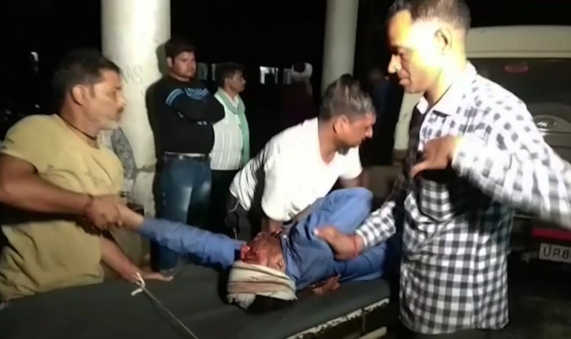 Ακραία καιρικά φαινόμενα στην Ινδία -116 νεκροί από ανεμοθύελλες και κεραυνούς | iefimerida.gr 1