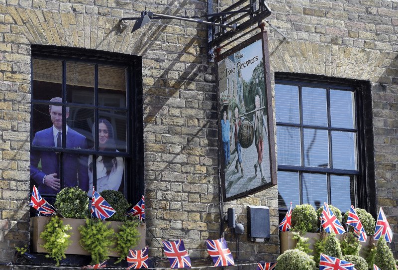 Εκδρομές, προφυλακτικά, γλυκά και φαγητά -Τι ετοιμάζουν για τους φαν του Χάρι και της Μέγκαν | iefimerida.gr 3