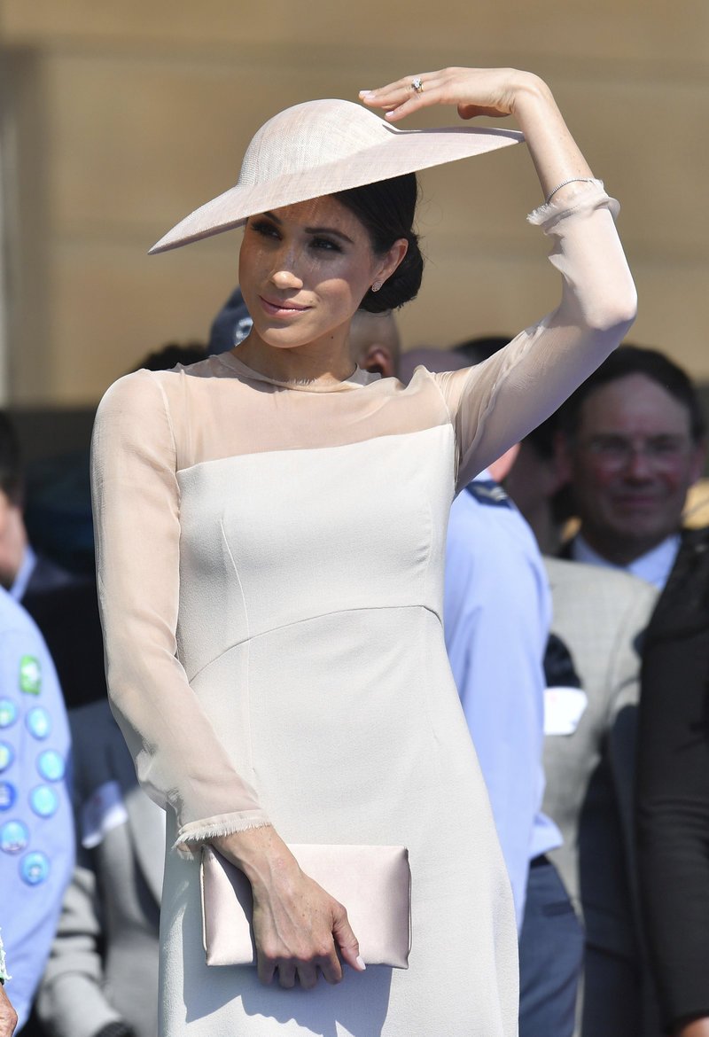 Γιατί η Κέιτ Μίντλετον δεν πάτησε το πόδι της στα γενέθλια του Καρόλου, όπου είχαν πάει ο Χάρι με τη Μέγκαν Μαρκλ | iefimerida.gr 0