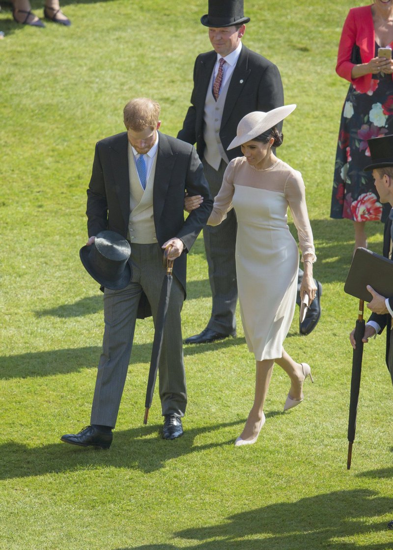 Γιατί η Κέιτ Μίντλετον δεν πάτησε το πόδι της στα γενέθλια του Καρόλου, όπου είχαν πάει ο Χάρι με τη Μέγκαν Μαρκλ | iefimerida.gr 2