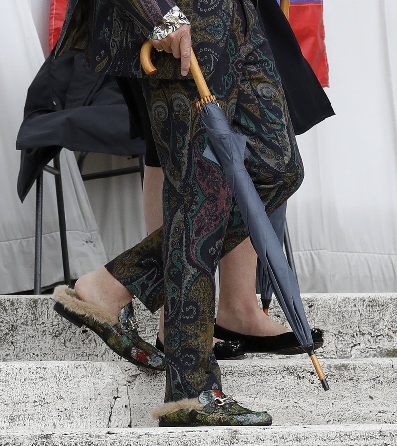 «Θεούλης» Ροντ Στιούαρτ: Πήγε στο Βατικανό να ακούσει τον Πάπα με παντόφλες [εικόνες] | iefimerida.gr 4