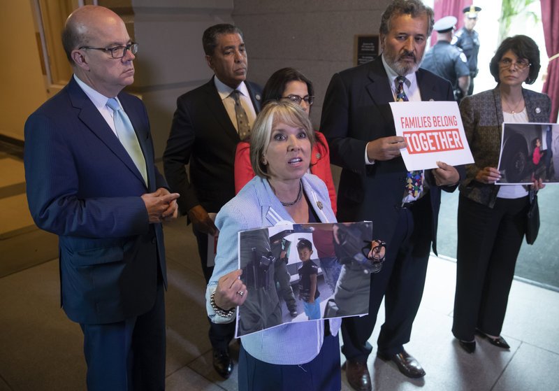 «Αντε γ@μ..., κ. πρόεδρε» -Εντονες αποδοκιμασίες κατά του Τραμπ στο Καπιτώλιο [βίντεο] | iefimerida.gr 0