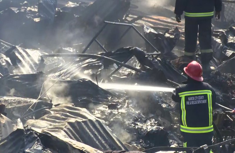 Κένυα: 15 νεκροί από πυρκαγιά σε αγορά -Εξαπλώθηκε σε διαμερίσματα και παράγκες [εικόνες] | iefimerida.gr 0