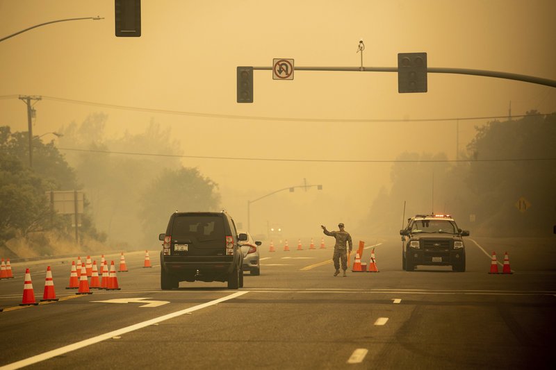 Εξαπλώνεται η πύρινη λαίλαπα στην Καλιφόρνια -Πέντε νεκροί, 17 αγνοούμενοι [εικόνες] | iefimerida.gr 4