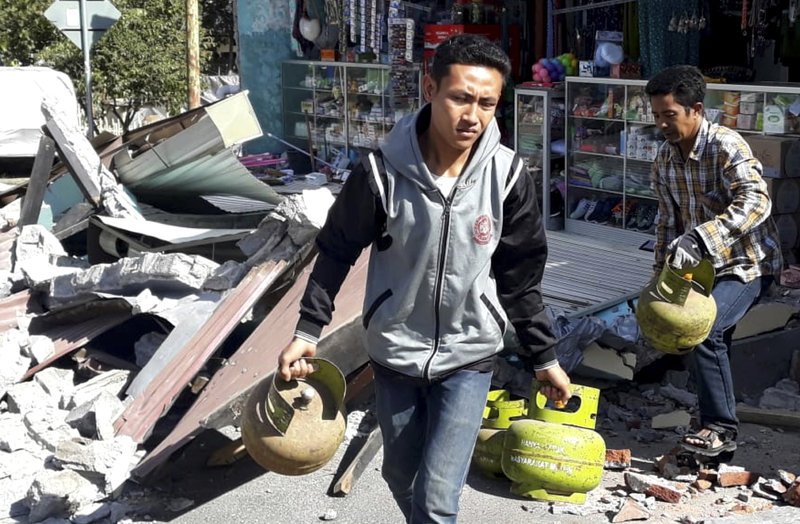 Στους 142 οι νεκροί από τον φονικό σεισμό των 7 Ρίχτερ στην Ινδονησία [εικόνες & βίντεο]  | iefimerida.gr 6