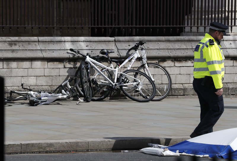 Αυτός είναι ο δράστης της επίθεσης στο Λονδίνο: 29χρονος Σουδανός μετανάστης με βρετανική υπηκοότητα [εικόνες]  | iefimerida.gr 2