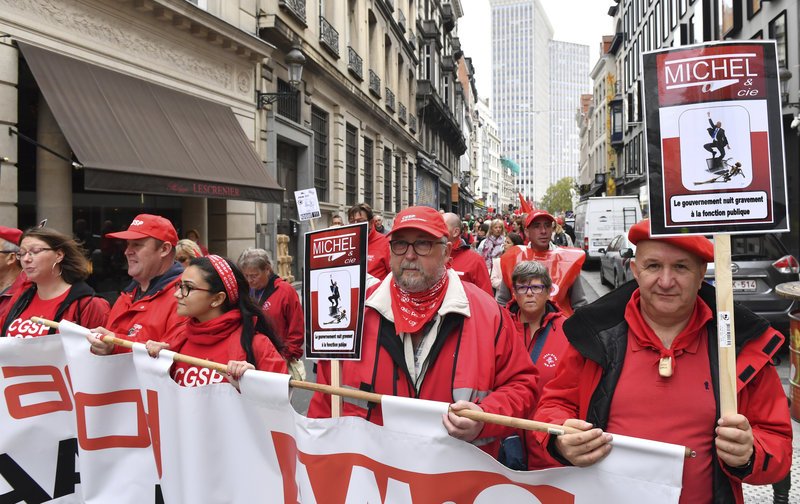 Επεισόδια σε διαδήλωση στο Βέλγιο -Ενας αστυνομικός τραυματίας [εικόνες] | iefimerida.gr 1