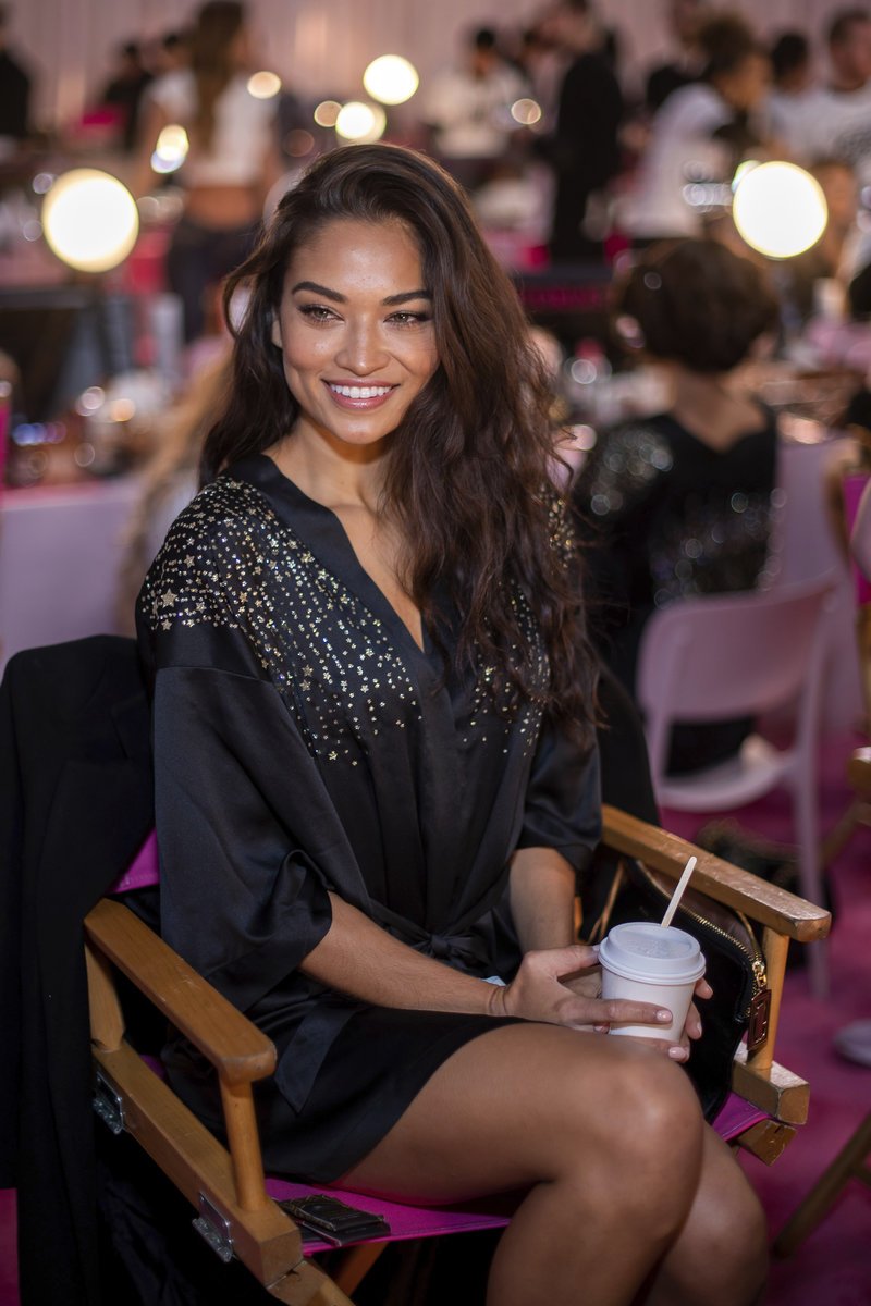 Το φετινό σόου της Victoria's Secret ήταν το καλύτερο και το πιο σέξι ever (και το τελευταίο της Λίμα) [εικόνες] | iefimerida.gr 71