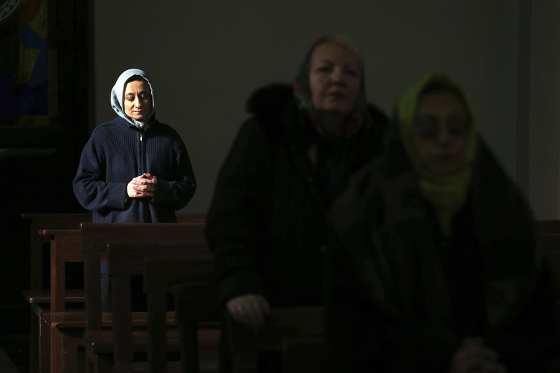 Χριστούγεννα με κατάνυξη στο Ιράν