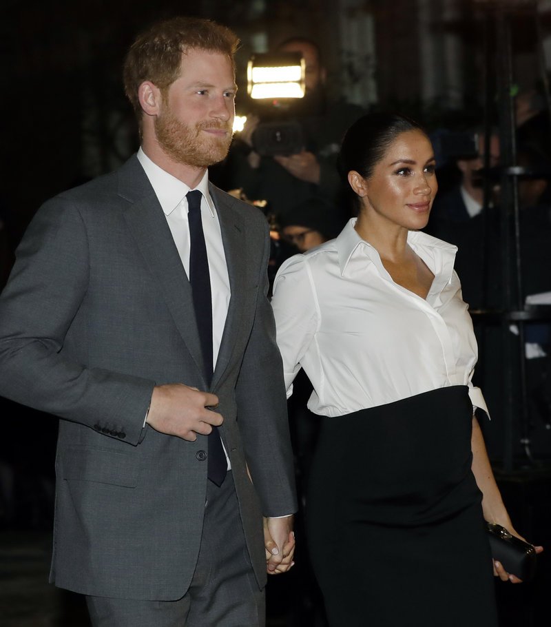 Η Μέγκαν Μαρκλ στο κόκκινο χαλί -Με οσκαρικό στιλ, εγκυμονούσας [εικόνες] | iefimerida.gr 7