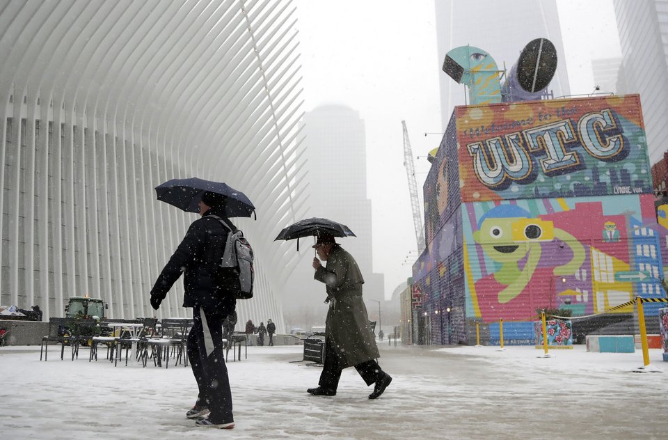 ΗΠΑ: Σφοδρή χιονοθύελλα στη Νέα Υόρκη - Εκλεισαν σχολεία [εικόνες] | iefimerida.gr 3