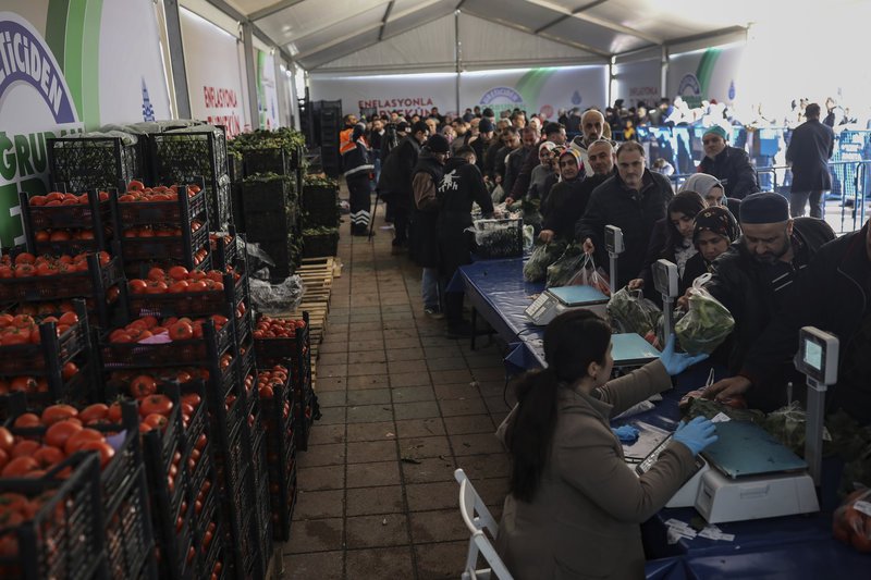 Τα κόλπα του Ερντογάν για να αποφύγει βαριά ήττα στις δημοτικές εκλογές | iefimerida.gr 0