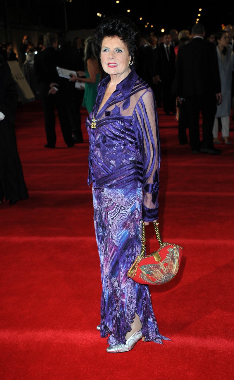 Πέθανε το «πρώτο κορίτσι» του Τζέιμς Μποντ [εικόνες] | iefimerida.gr 1