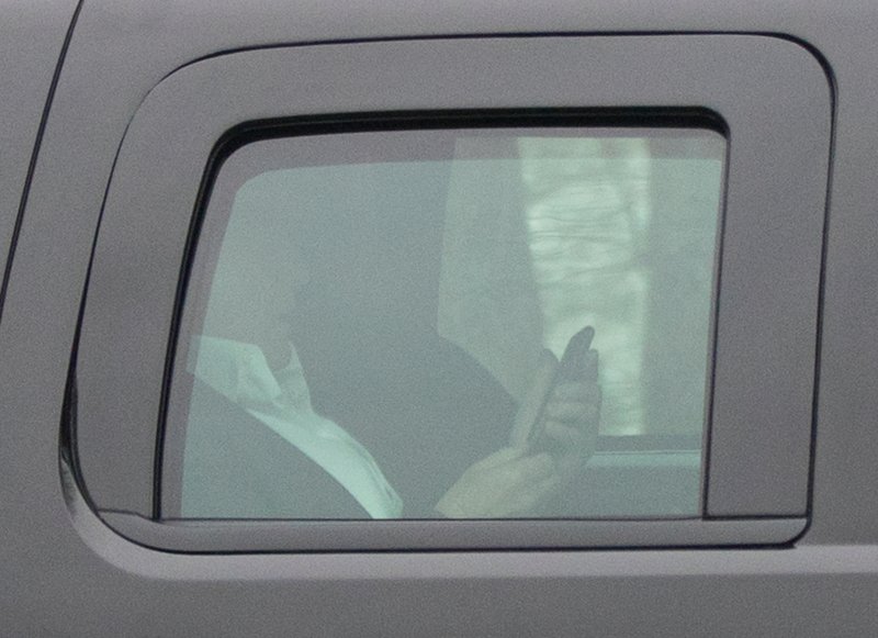 Ο Τραμπ βομβάρδισε τη Συρία και πήγε για... γκολφ [εικόνες] | iefimerida.gr 0