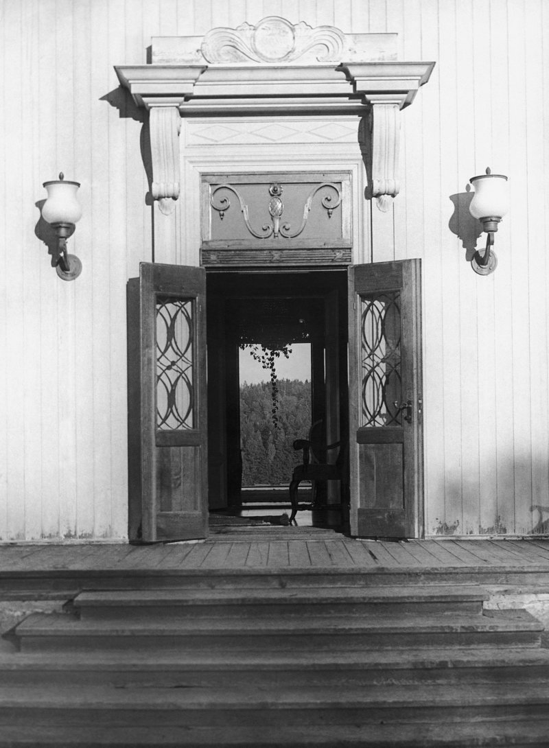 Πωλείται το ησυχαστήριο της Γκρέτα Γκάρμπο στη Σουηδία -Μέσα τη φύση, πλάι σε λίμνη [εικόνες] | iefimerida.gr 2