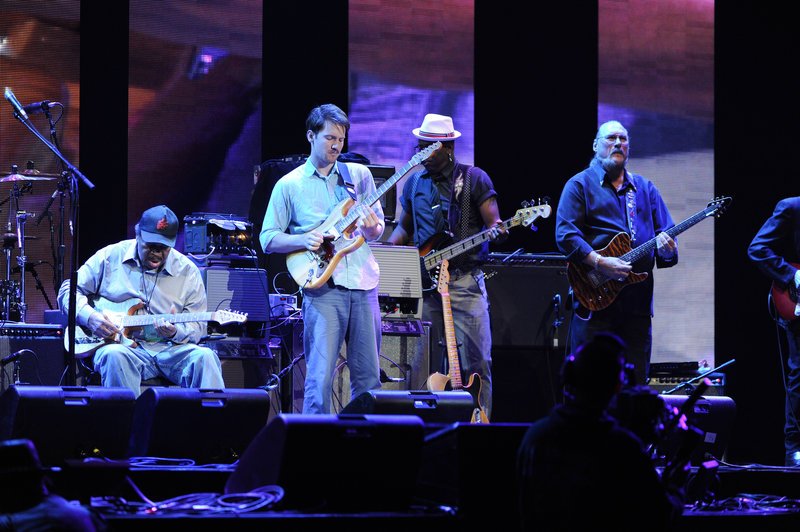 Πέθανε ο κιθαρίστας των Blues Brothers, Ματ Μέρφι [εικόνες & βίντεο]  | iefimerida.gr 3