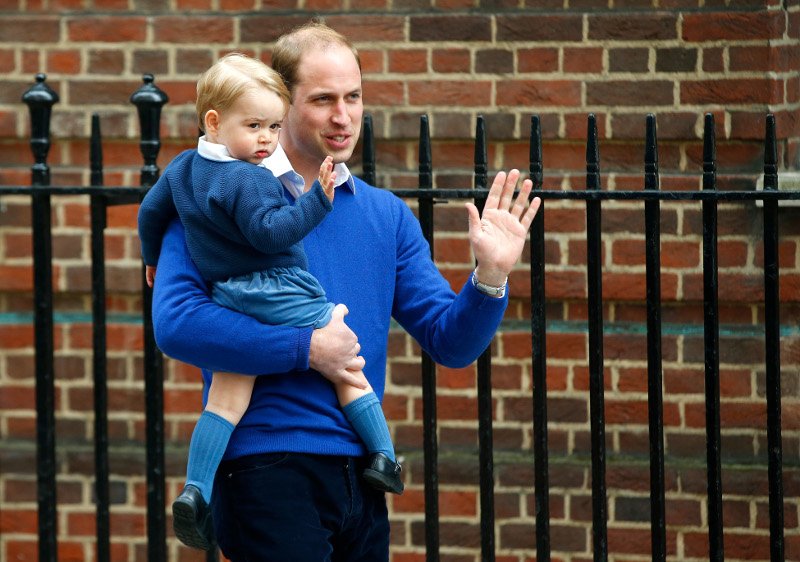 Γιατί ο πρίγκιπας Τζορτζ φοράει μόνο σορτς, χειμώνα-καλοκαίρι, βρέξει-χιονίσει [εικόνες] | iefimerida.gr 6