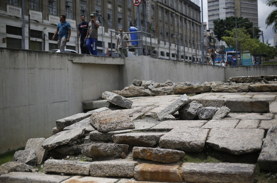 Στον κατάλογο της Unesco προβλήτα του 1800 στο Ρίο -Εκεί που αποβιβάστηκαν σκλάβοι [εικόνες]  | iefimerida.gr 0