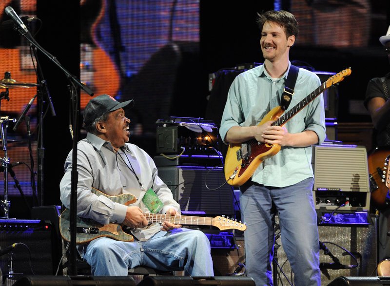 Πέθανε ο κιθαρίστας των Blues Brothers, Ματ Μέρφι [εικόνες & βίντεο]  | iefimerida.gr 4