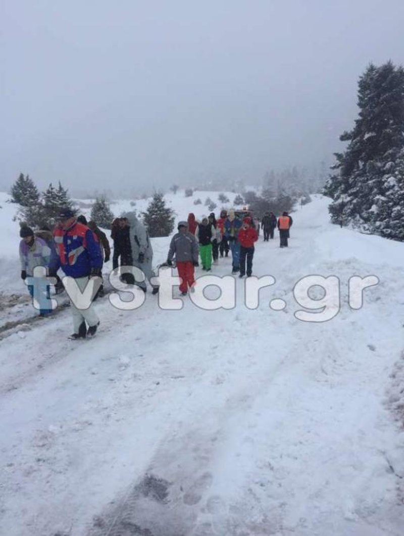 Κακοκαιρία «Σοφία»: Η στιγμή του απεγκλωβισμού 50 επιβατών λεωφορείου στον Παρνασσό [εικόνες] | iefimerida.gr 2