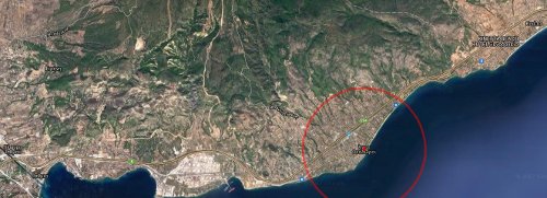 Μεγάλη φωτιά στους Αγίους Θεοδώρους Κορινθίας -Ενας νεκρός [εικόνες & βίντεο] | iefimerida.gr 1