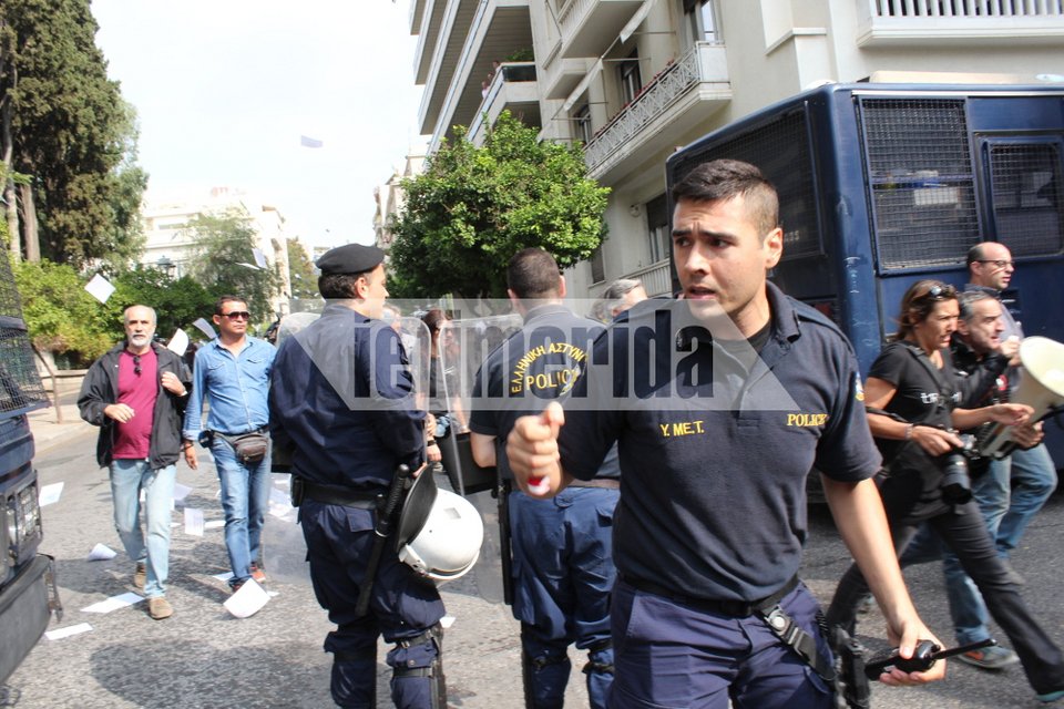 «Κλείδωσε» συνάντηση Τσίπρα με τεχνικούς και δημοσιογράφους για το «μαύρο» στα κανάλια | iefimerida.gr 4