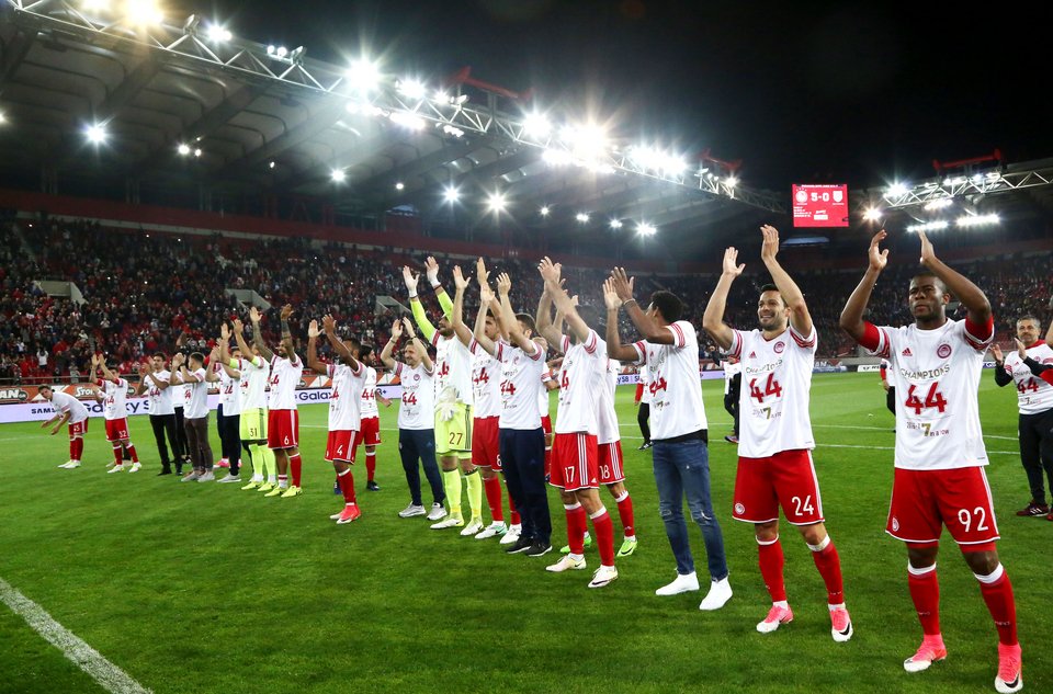 Το πάρτι του Ολυμπιακού στα αποδυτήρια - Για το 44ο πρωτάθλημα [εικόνες] | iefimerida.gr 4