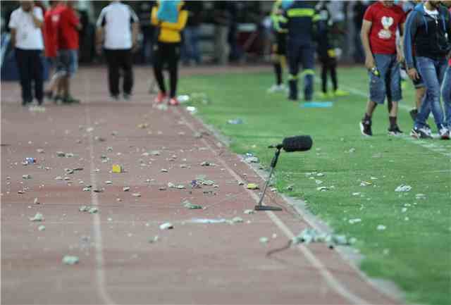 Αγρια επεισόδια στον τελικό Κυπέλλου στην Κύπρο [εικόνες] | iefimerida.gr 5